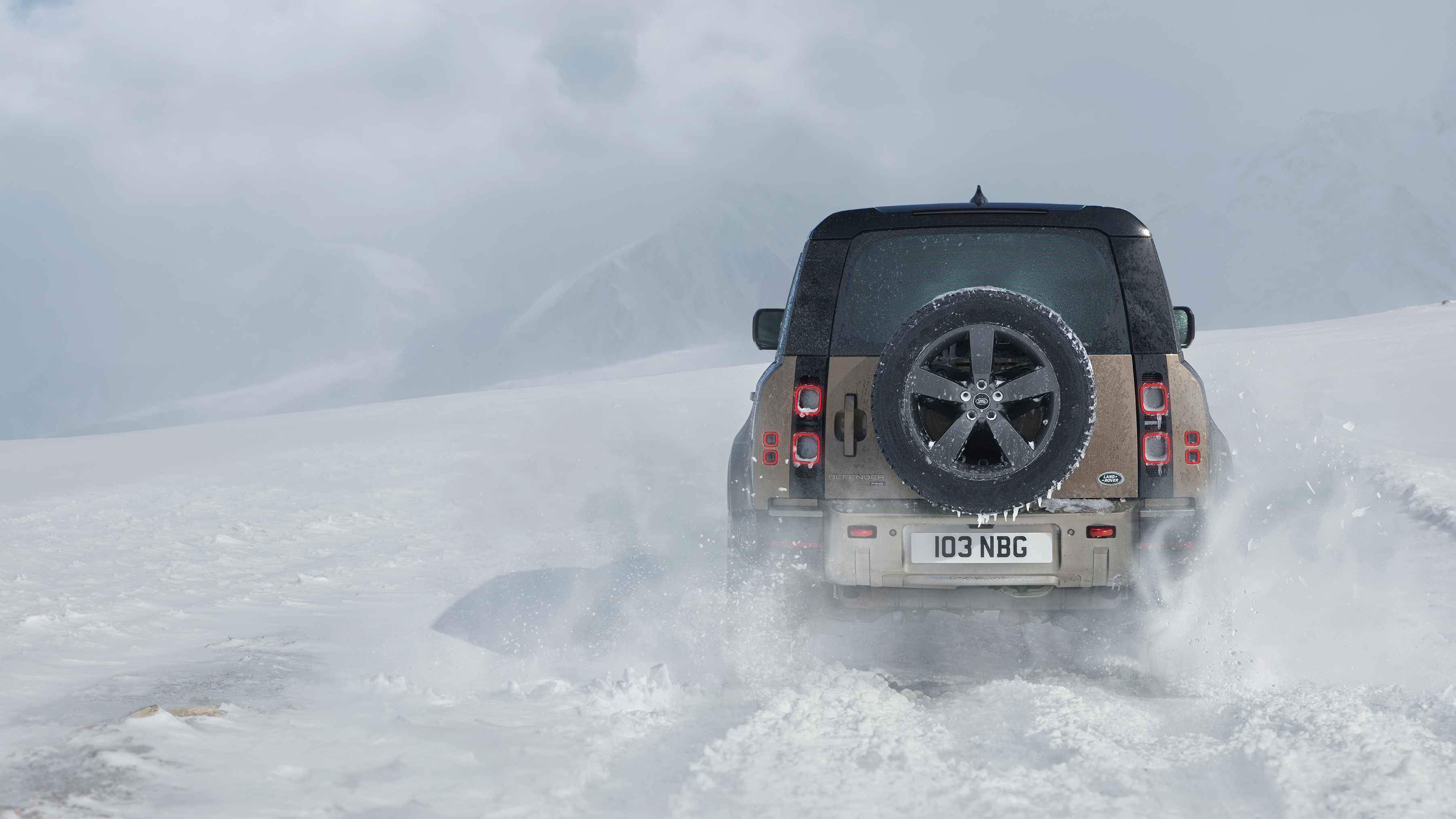 Trigger Shoots Land Rover Defender Andorra photoshoot
